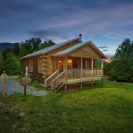 Log Cabin Stunning Mountain Views On 12 Acres